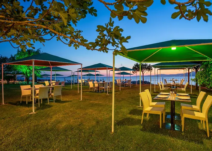 ホテル Aqua Nina Ören